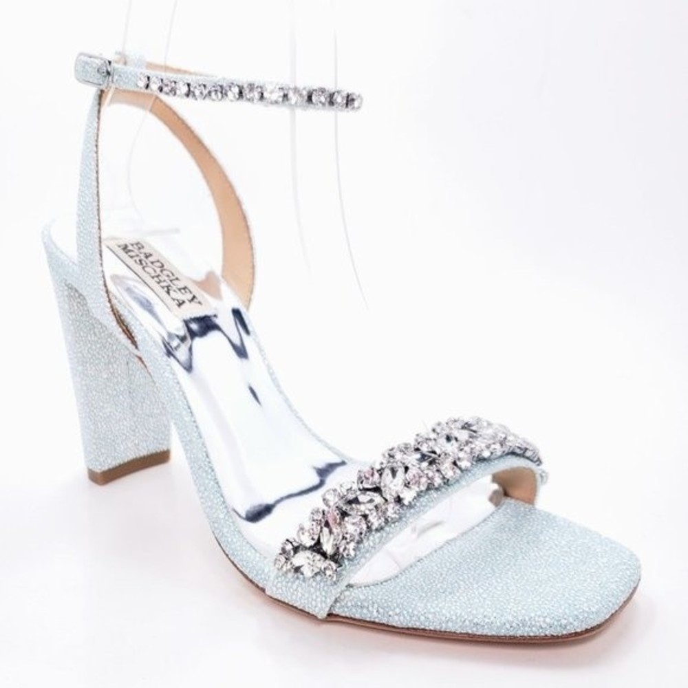 Badgley Mischka Size 6 Tasmine Crystal Ankle Strap High Heel Sandal Soft Blue